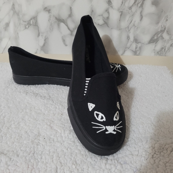 Hot Topic Kitty Shoes - Picture 5 of 10
